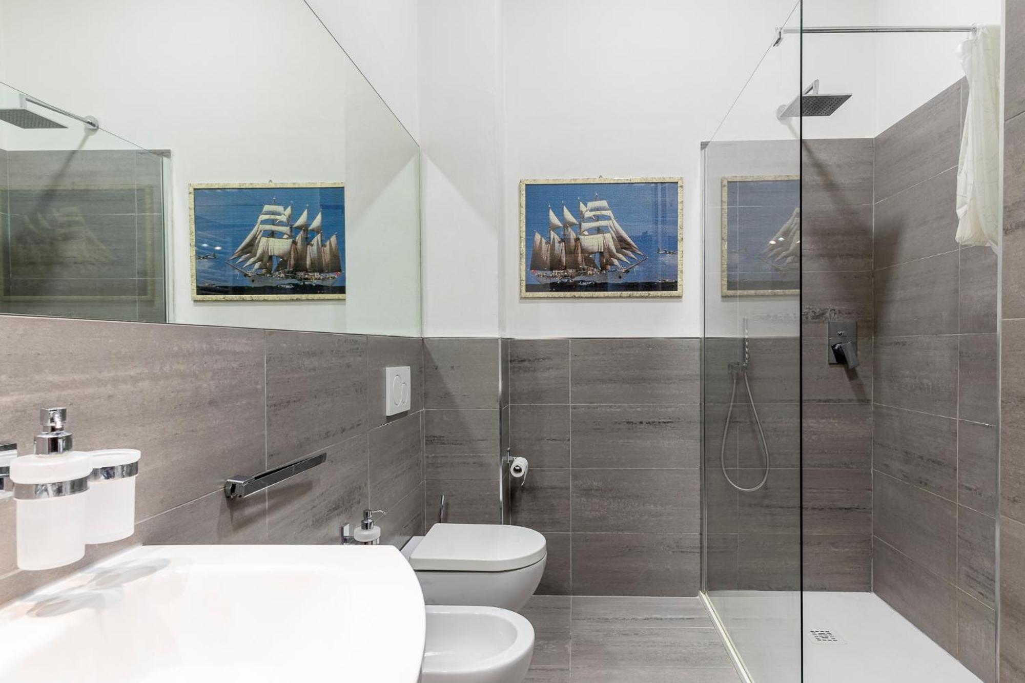 Bagni Pancaldi Sea View Apartment! Ливорно Экстерьер фото