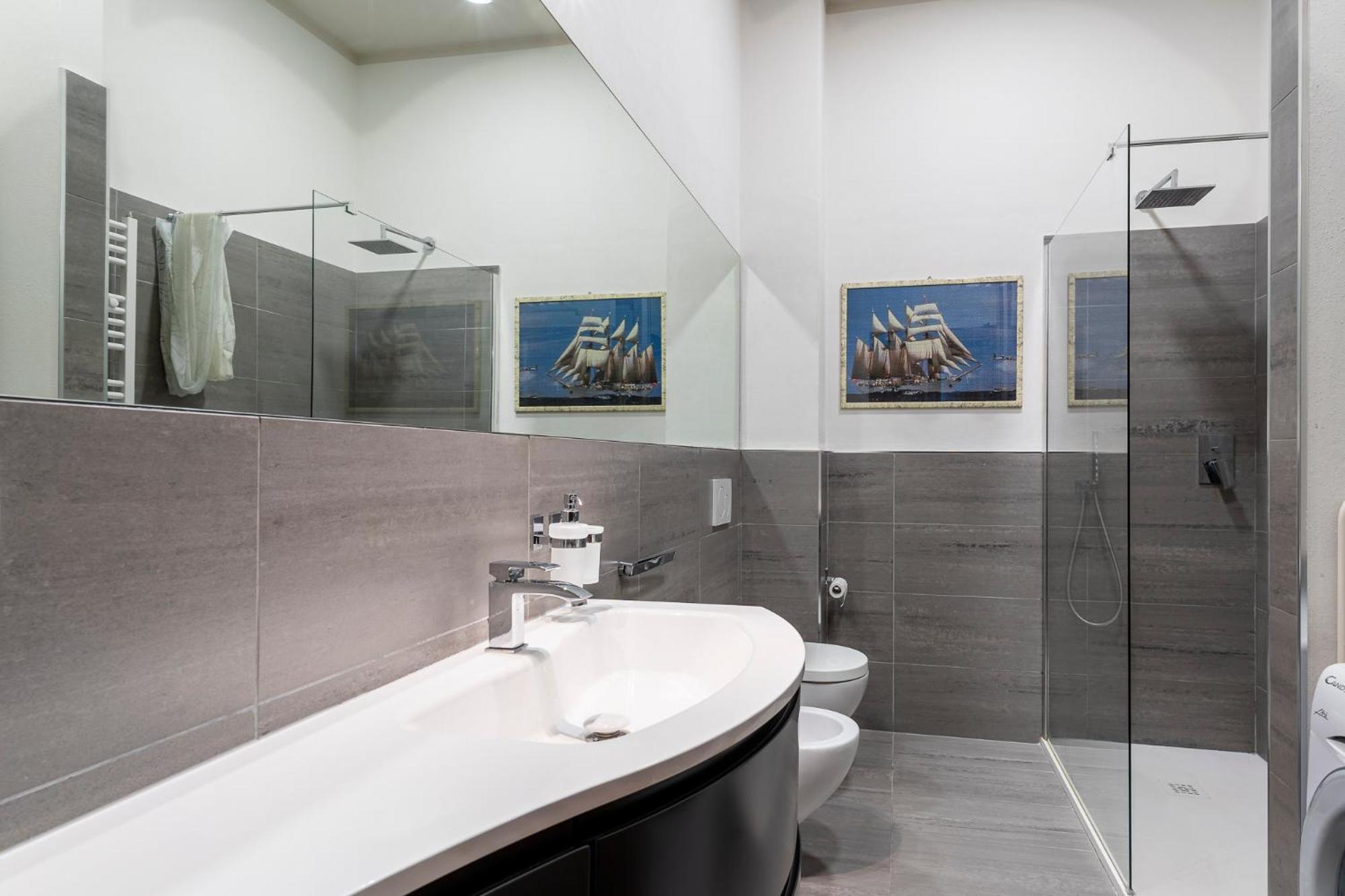 Bagni Pancaldi Sea View Apartment! Ливорно Экстерьер фото
